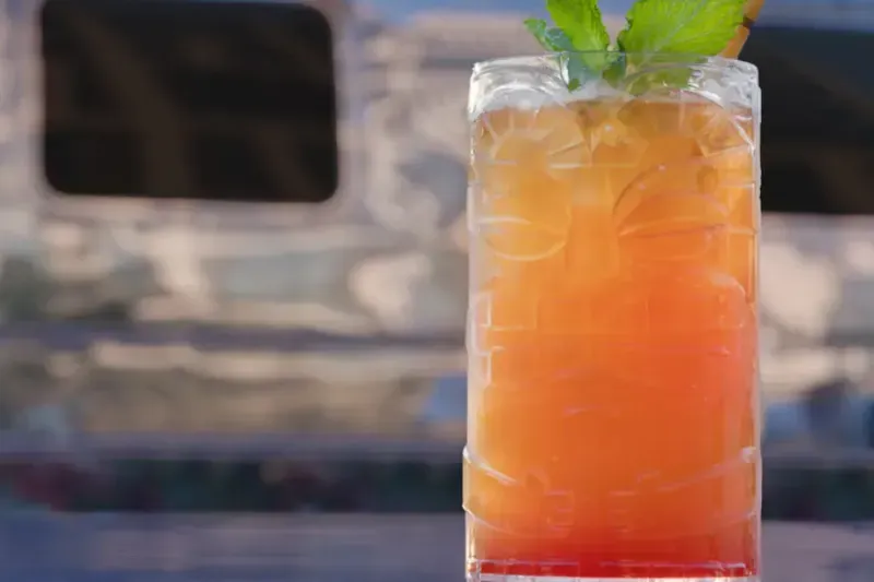 Rooftop cocktail at Perch Putt